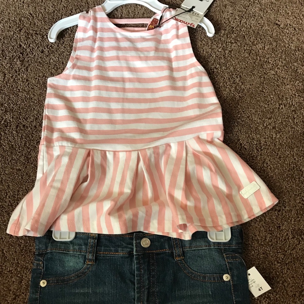 7 for all mankind siZe 4T new with tags